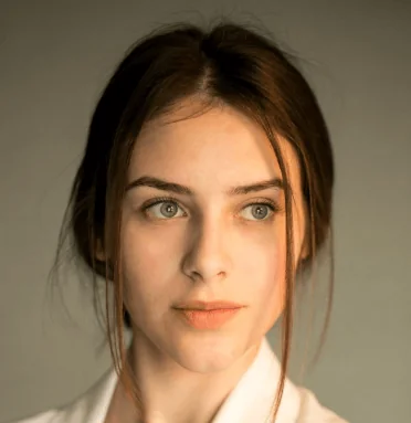 Ava L.